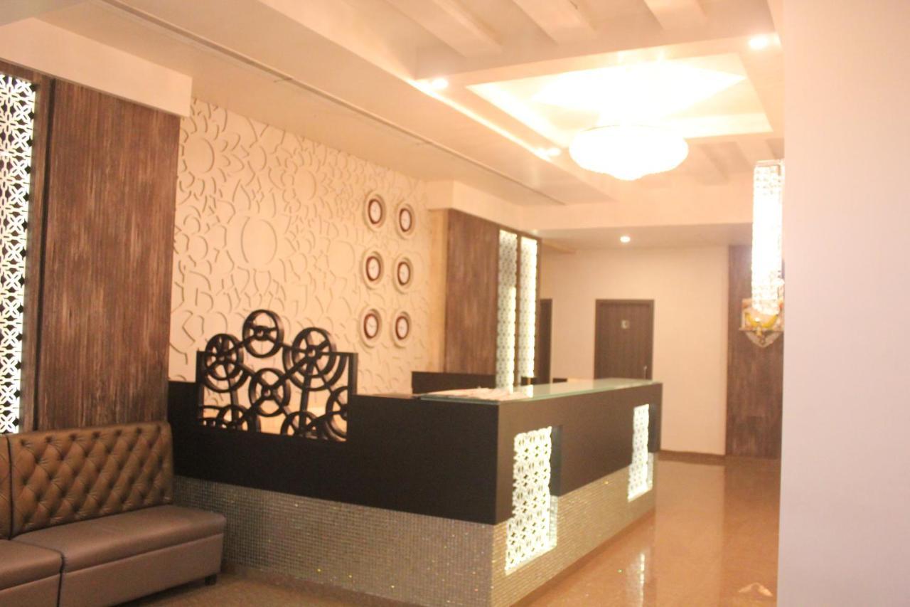 Nimantran Otel Navi Mumbai Dış mekan fotoğraf