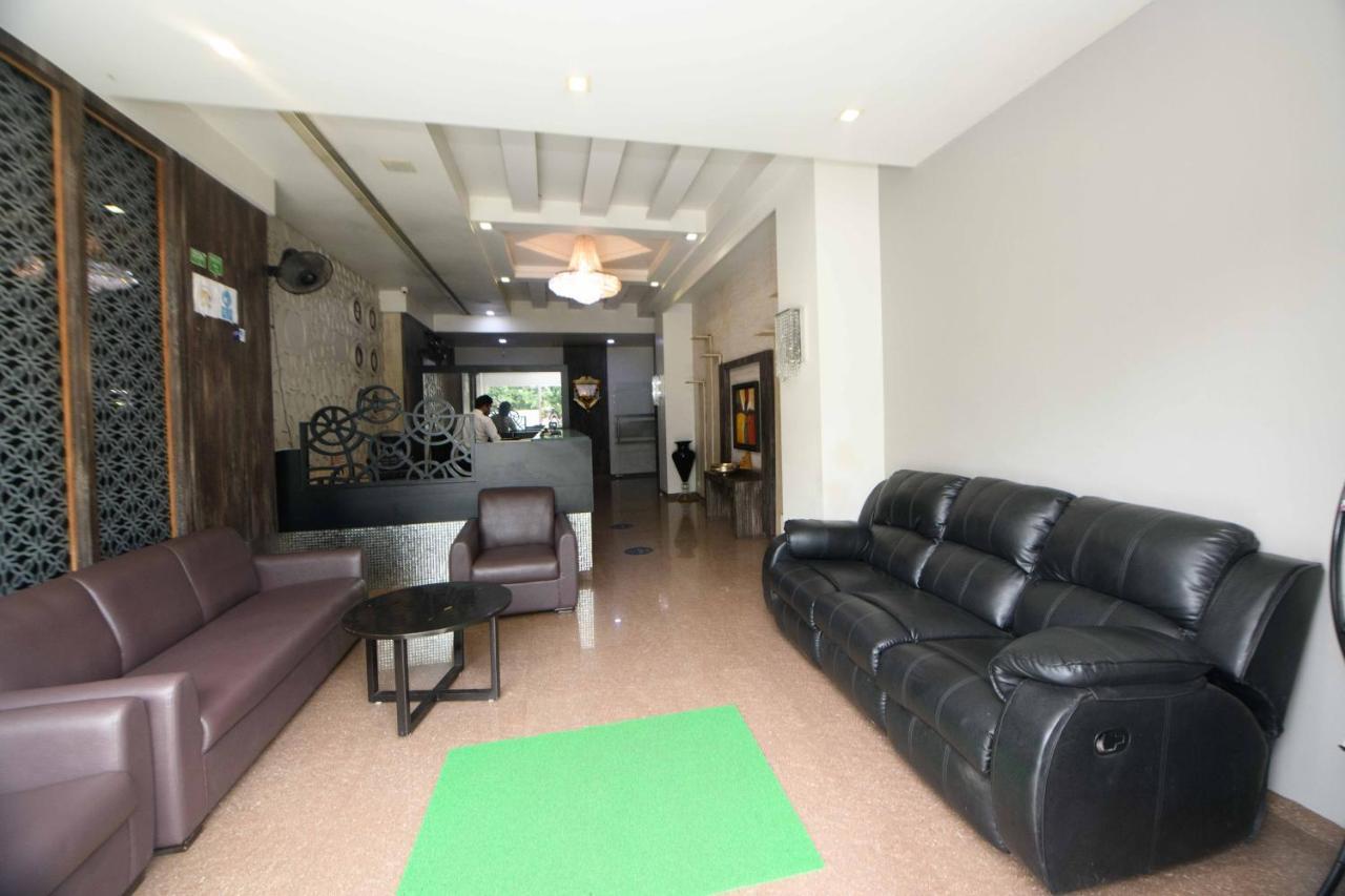 Nimantran Otel Navi Mumbai Dış mekan fotoğraf