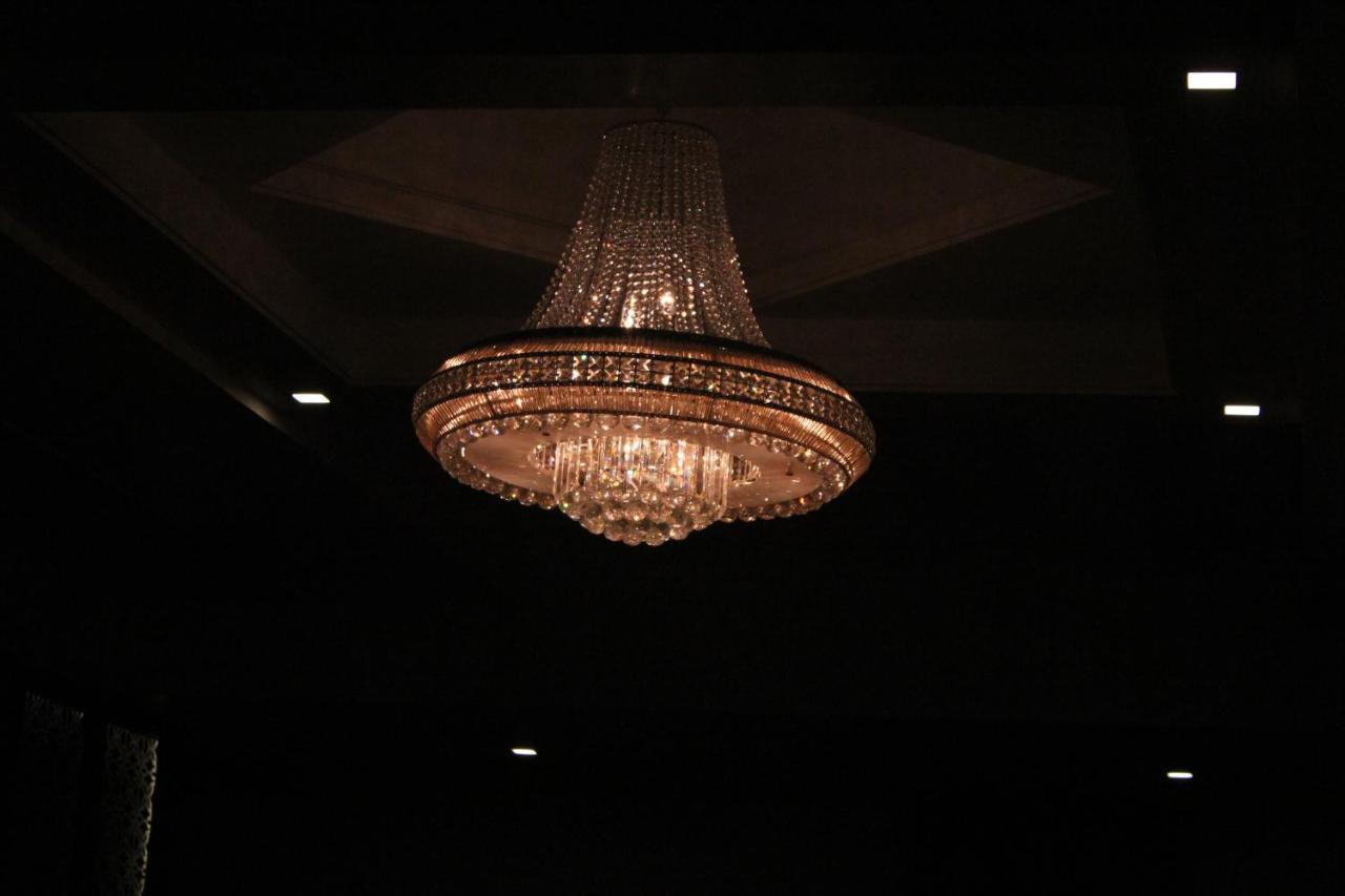 Nimantran Otel Navi Mumbai Dış mekan fotoğraf